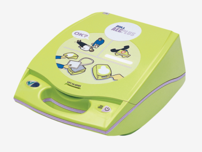 ZOLL AED Plus defibrillaattori, valmispakkaus, sisältää seinätelineen.